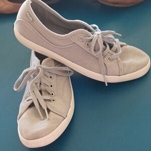 Keds light grey/silver sneakers, sz 7